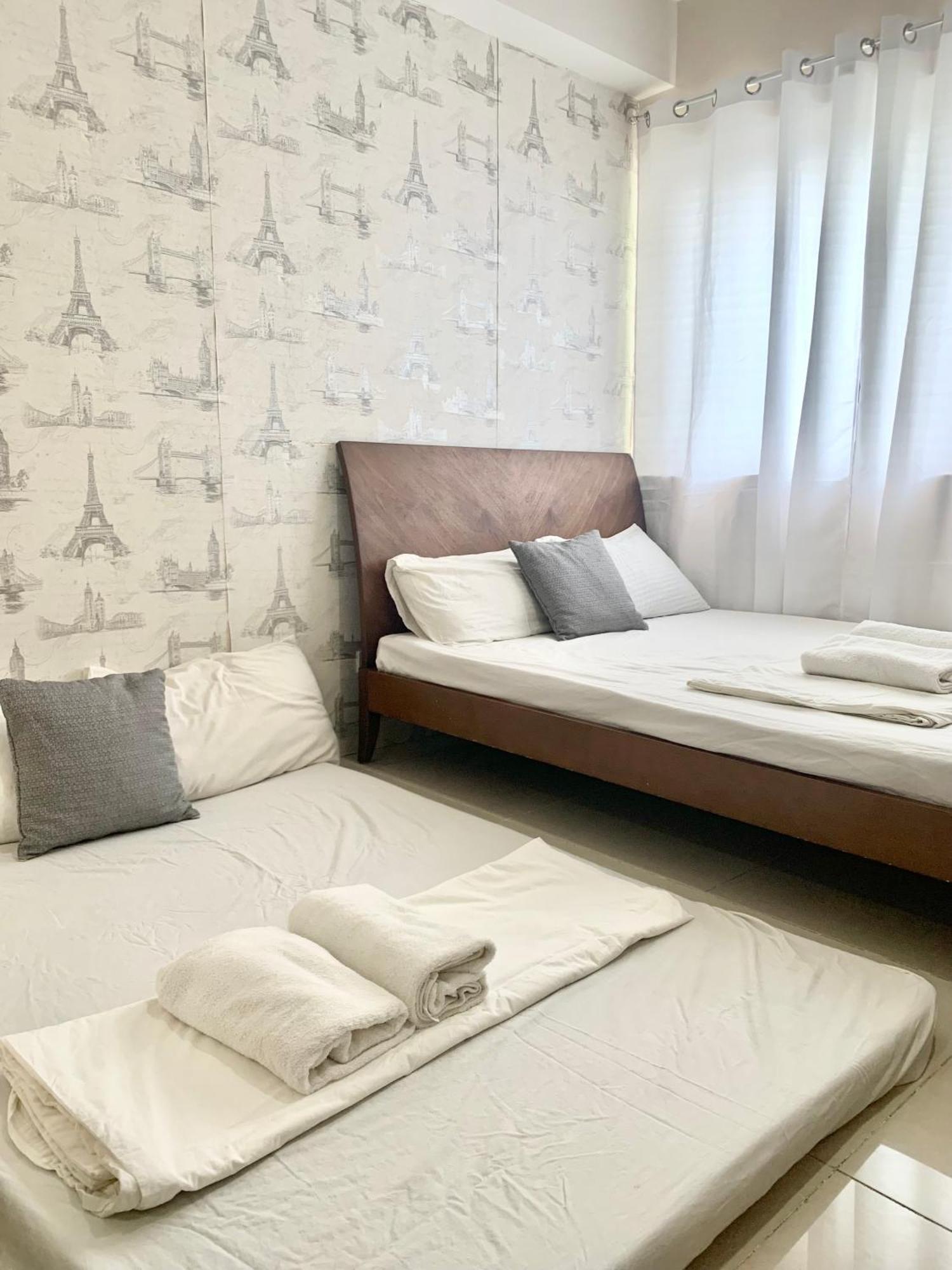 The Persimmon Studios Near Ayala And Sm City Cebu Stadt Zimmer foto